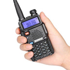 Baofeng UV-5R dual band walkie talkie for fritids- og profesjonell bruk.